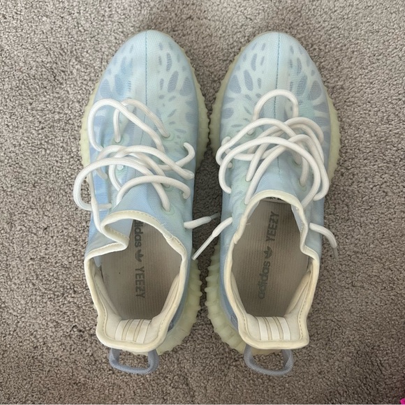 Adidas Yeezy Boost 350 V2 Mono Ice - Picture 1 of 7